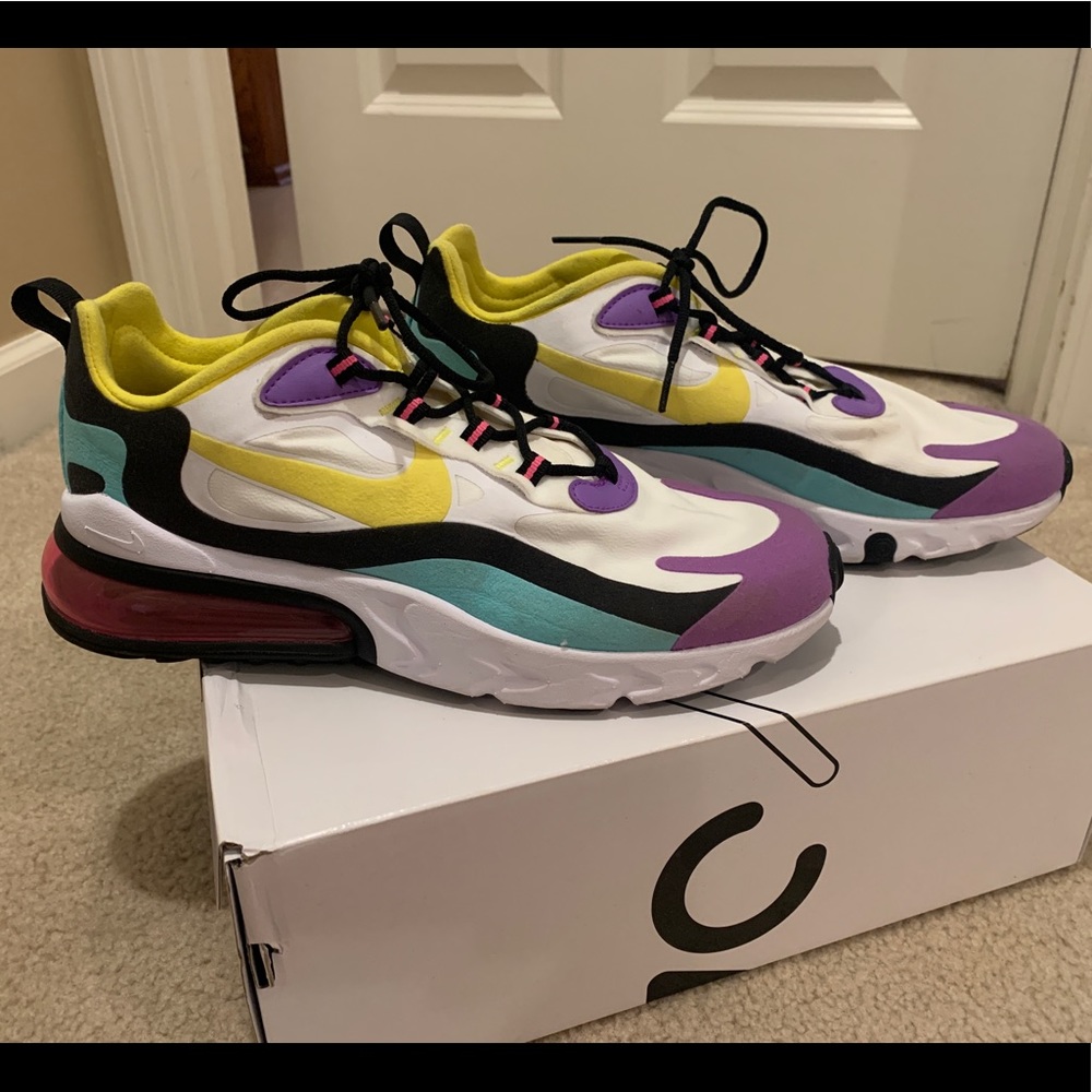 Womens/Mens Nike 270 Reacts, Size 9, Colorful, Comes with box